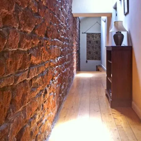 בית נופש 2 Eden Grove Cottages